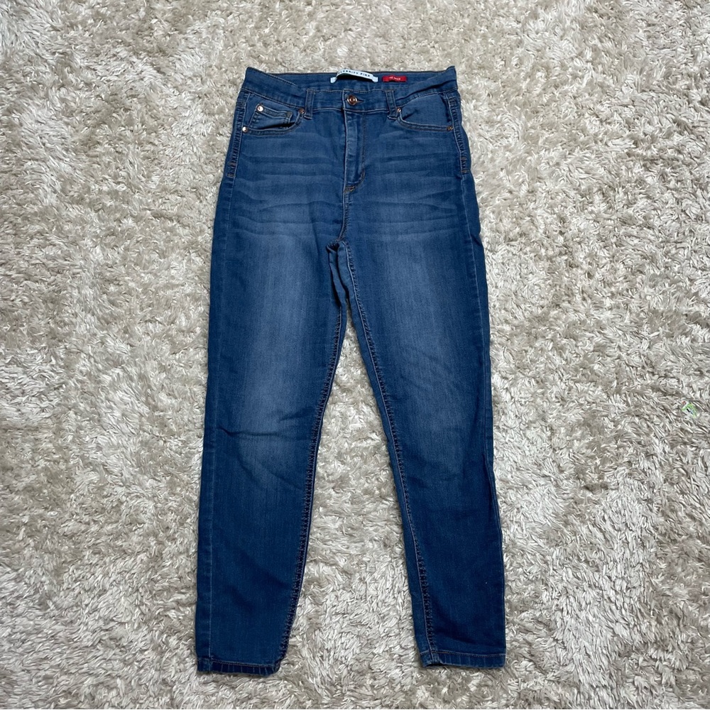 Celebrity Pink, 7/28, and Blue jeans.